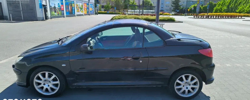 samochody osobowe Peugeot 206 CC cena 7900 przebieg: 227000, rok produkcji 2004 z Poznań